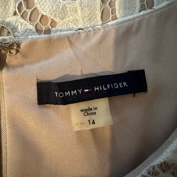 Size 14 Tommy Hilfiger lace overlay beige dress. - Picture 2 of 4
